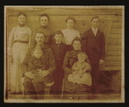 James Mitchum Garrett family with Joyner sisters, 1902 